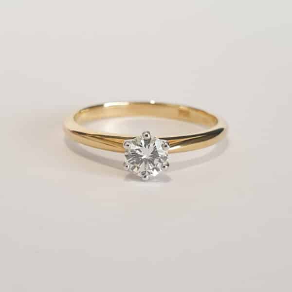 aurupt jewellers solitaire engagement ring brisbane