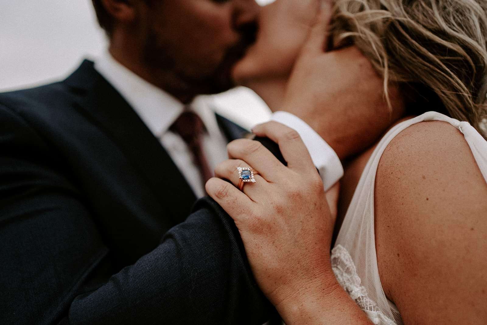 Aurupt Jewellers - Wedding Bands & Engagement Rings