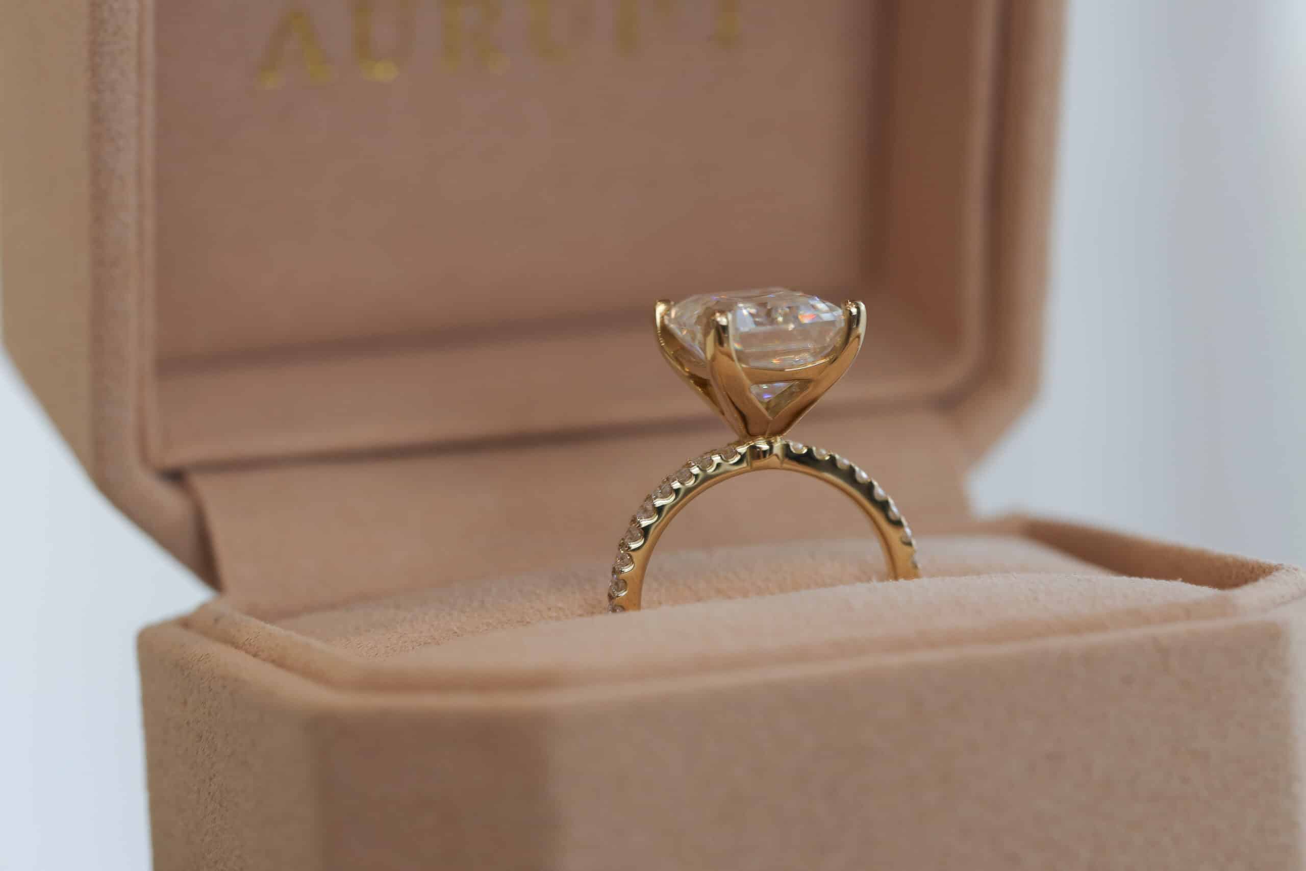 aurupt jewellers moissanite engagement ring