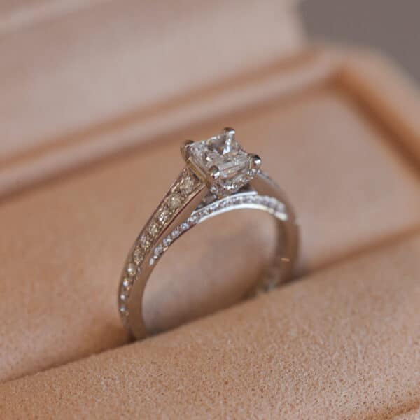aurupt jewellers princess cut diamond engagement ring brisbane
