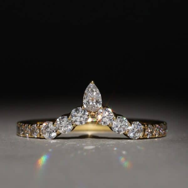 CROWN - Diamond Ring