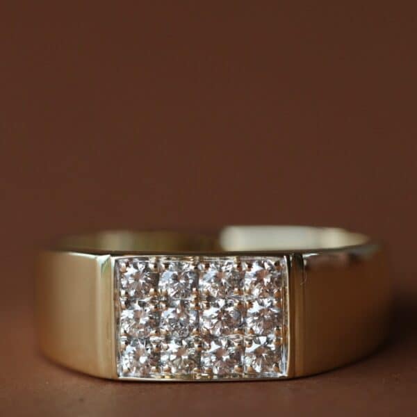 Diamond Ring - 9ct Yellow Gold